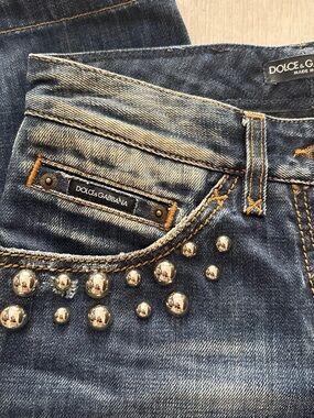Dolce & Gabbana Denim Capri Jeans with Metallic Studs